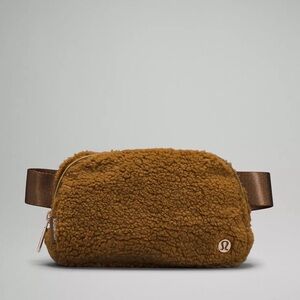 lululemon brown sherpa belt bag